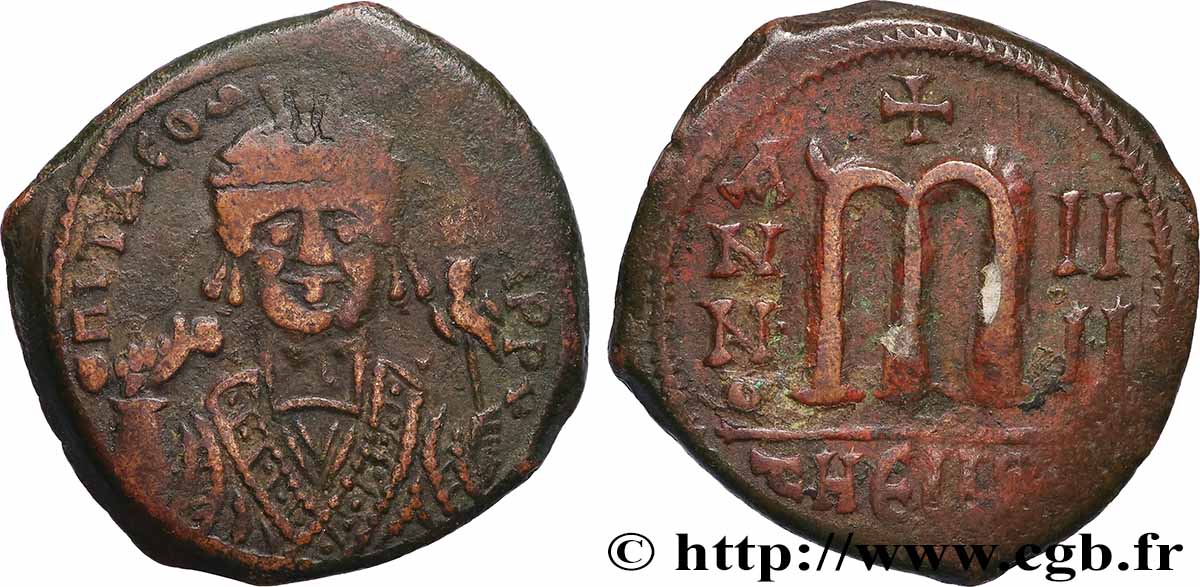 TIBÈRE II CONSTANTIN Follis TB+