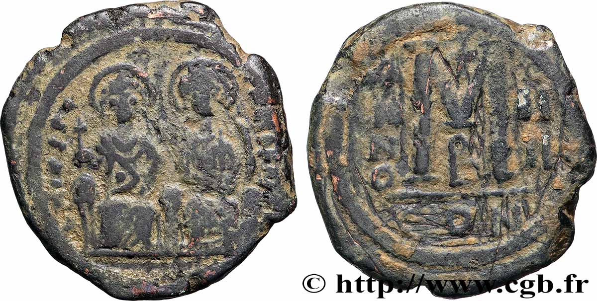 JUSTIN II et SOPHIE Follis TB+