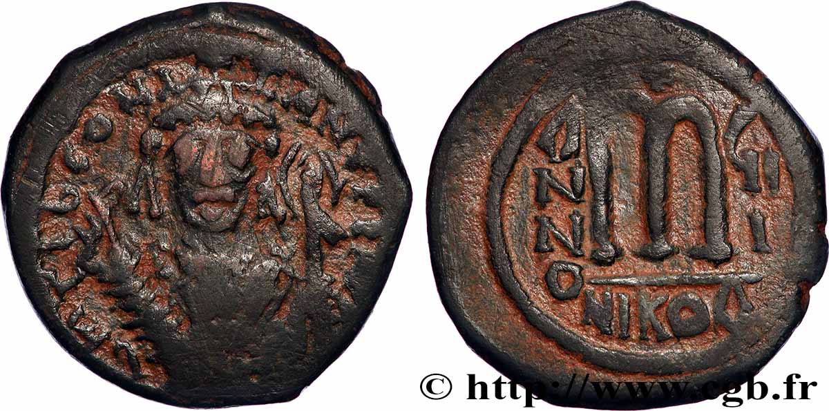 TIBÈRE II CONSTANTIN Follis TTB