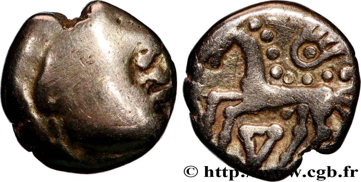 LEMOVICES / BITURIGES, INCERTAINES Quart de statère à la lyre et au triangle B/TTB