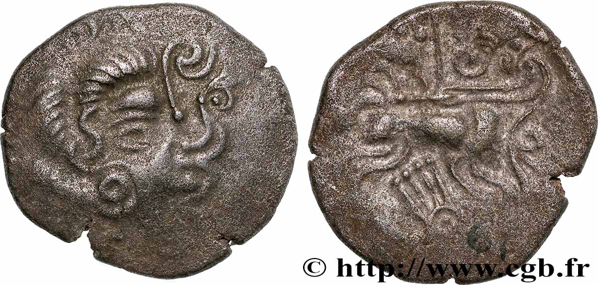 GALLIEN - ARMORICA - CORIOSOLITÆ (Region die Corseul, Cotes d Armor) Statère de billon, classe Va au nez en crosse SS