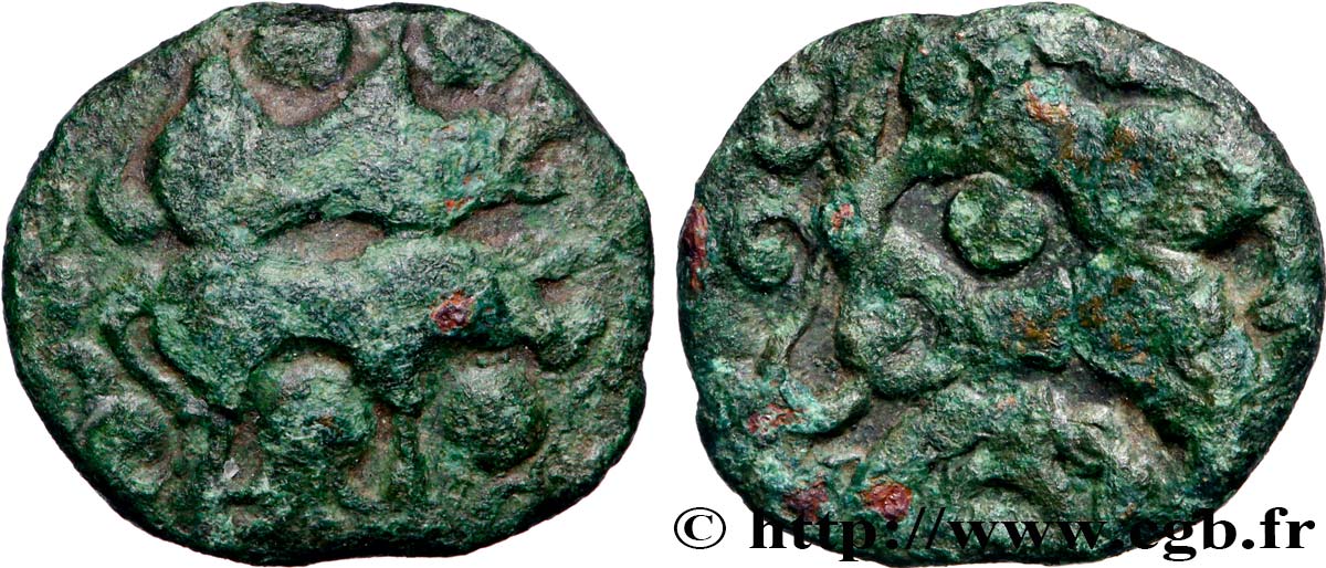 AMBIENS (Région d Amiens) Bronze aux boeufs adossés, BN 8524 TTB