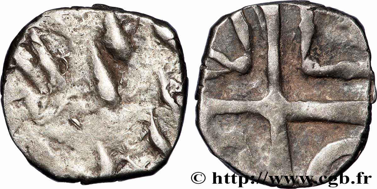 CADURQUES (région de Cahors) Drachme “du type de Cuzance” - hache au 4e canton TB/TTB