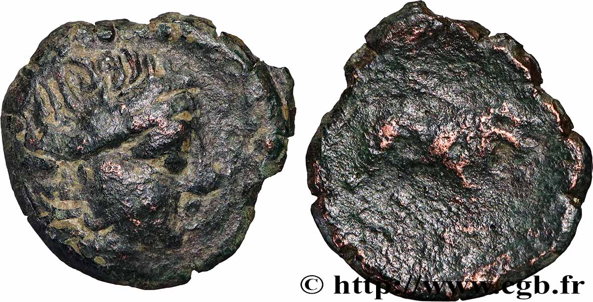 MASSALIEN - MARSEILLES Petit bronze au taureau (hémiobole ?) fSS/S