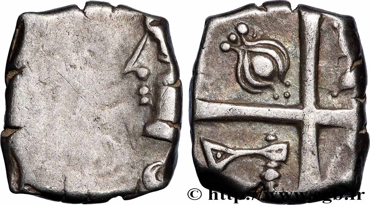 GALLIA - SOUTH WESTERN GAUL - PETROCORES / NITIOBROGES, Unspecified Drachme “au style flamboyant”, S. 147 à la baguette “aux abeilles” AU