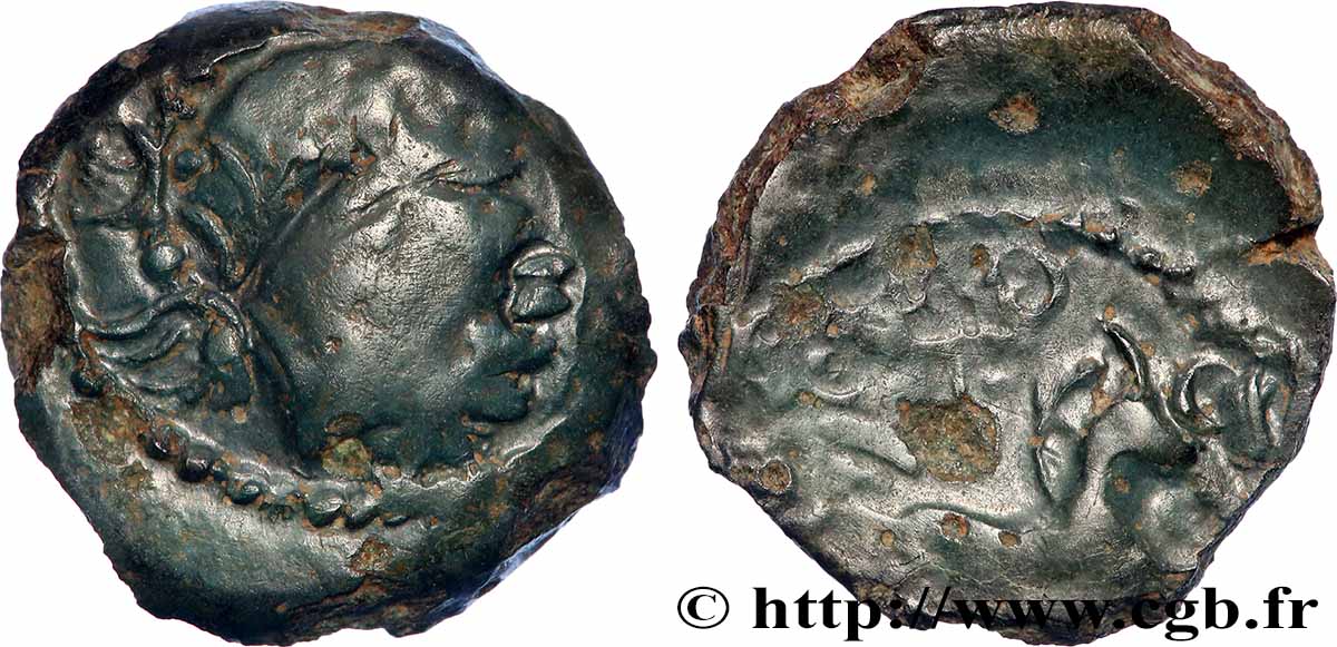GALLIA - BELGICA - PARIS AREA Bronze à la tête casquée et au cheval VF