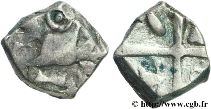GALLIA - SOUTH WESTERN GAUL - VOLCÆ TECTOSAGES (Area of Toulouse) Drachme “à la tête cubiste”, S. 1, indéterminée VF/VF