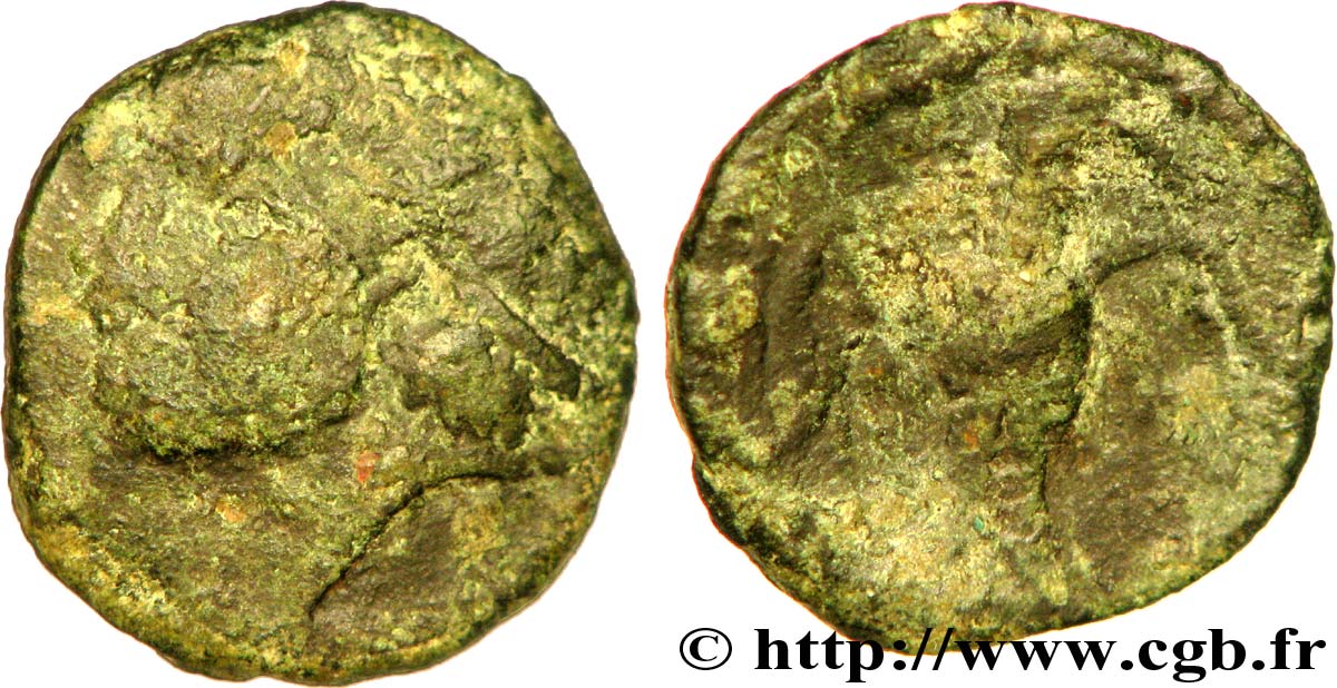 GALLIA BELGICA - BELLOVACI (Area of Beauvais) Bronze à la tête casquée, à l’aigle de face F