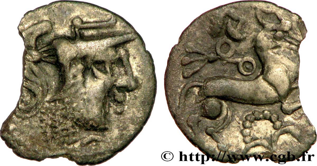 GALLIA - AULERCI CENOMANI (Area of Le Mans) Denier à la tête casquée à droite, fragmentaire AU/AU