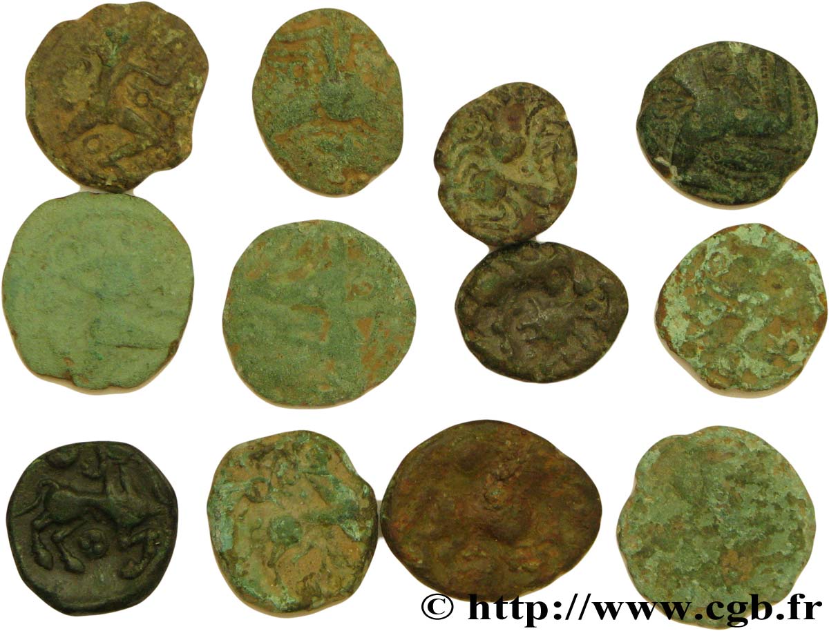 BELLOVAQUES (Région de Beauvais) Lot d’étude - 12 bronzes au personnage courant et assimilés lot