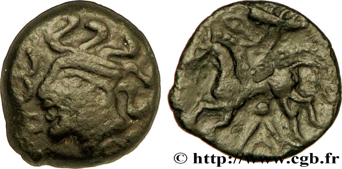AULERQUES ÉBUROVICES (Région d Évreux) Bronze au cheval et à l’oiseau TTB