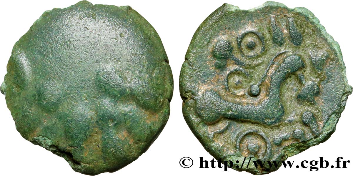GALLIA BELGICA - REMI (Región de Reims) Quart de statère “aux segments de cercles” en électrum, cheval à droite en bronze BC/EBC