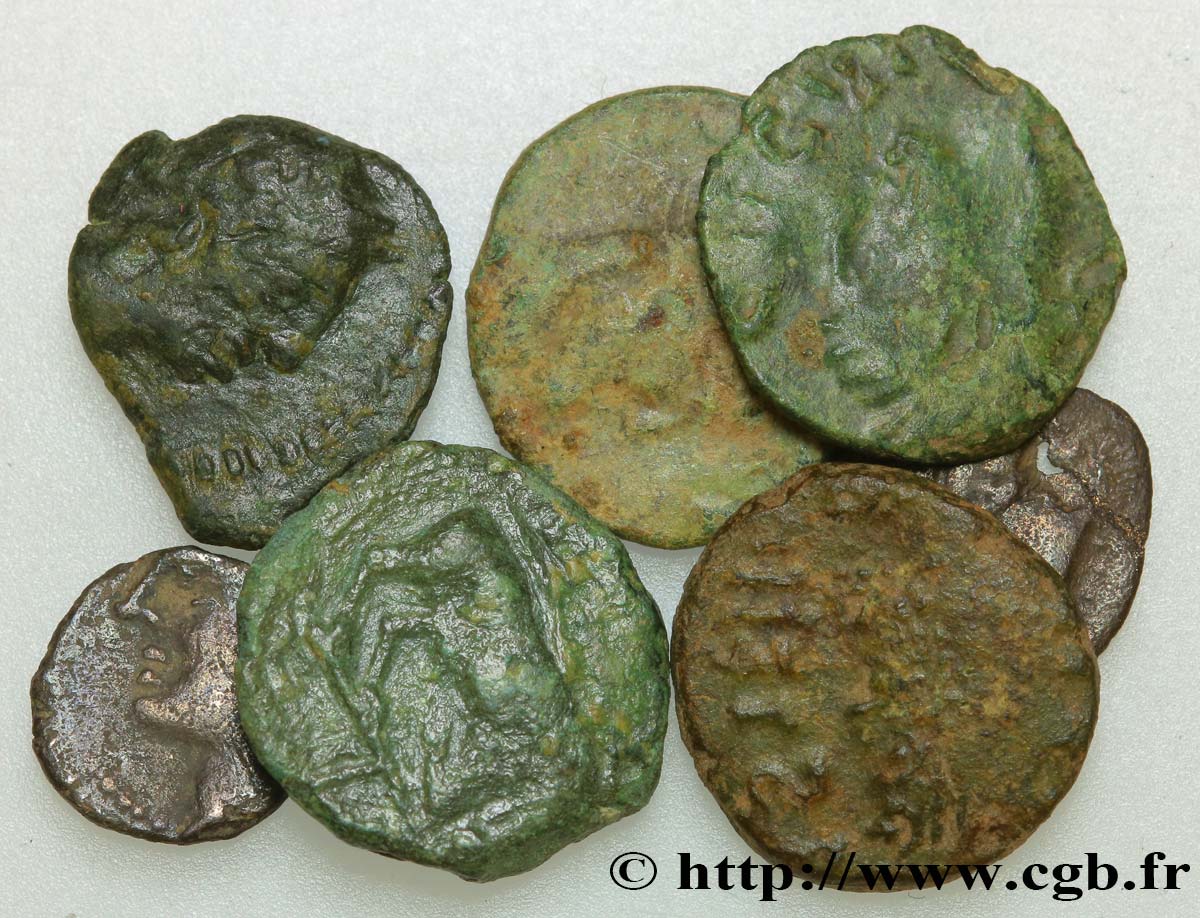Gallia Lot de 2 petits bronzes, 2 oboles et 3 minimi lote