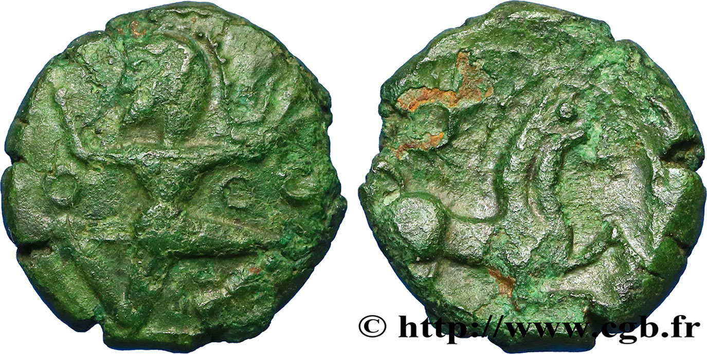 GALLIA BELGICA - BELLOVACI (Area of Beauvais) Bronze au personnage courant, à l’astre VF/VF