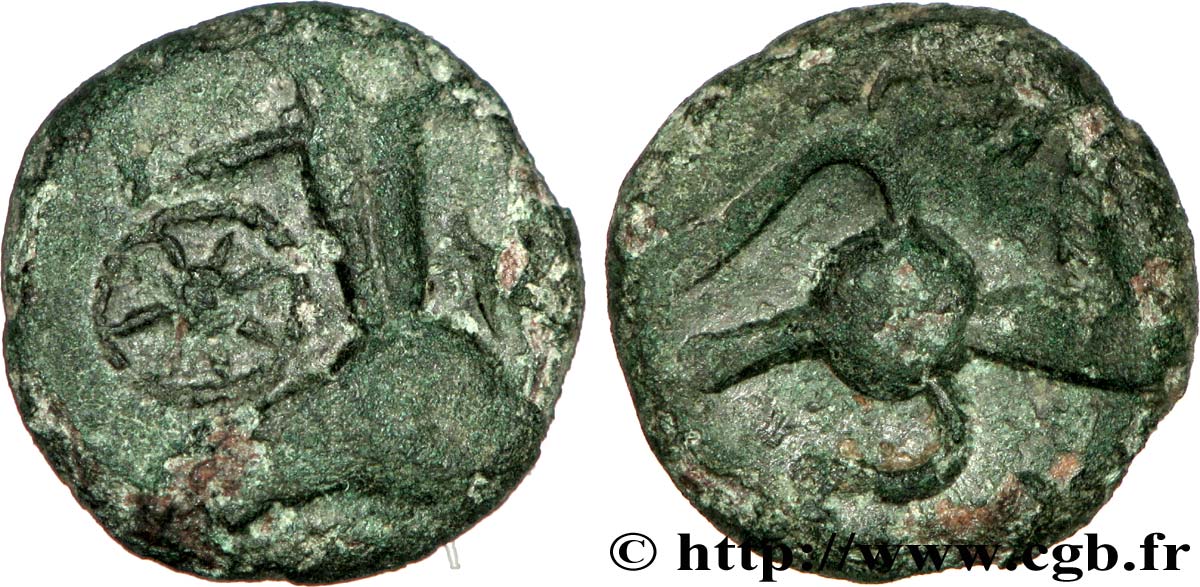 BELLOVAQUES (Région de Beauvais) Bronze au personnage courant, avers à la rouelle TB+/TTB
