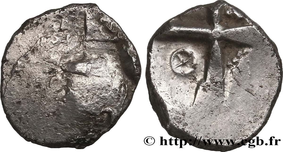 GALLIA - SUDOESTE DE LA GALLIA - PETROCORII (Región de Perigueux) Drachme  type de Belvès , S. 213 BC/BC+