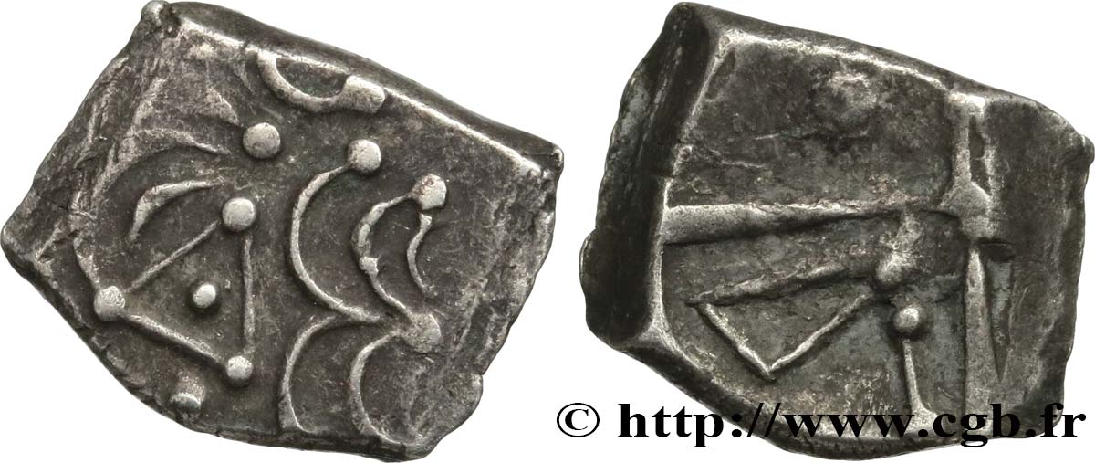 GALLIA - SOUTH WESTERN GAUL - CADURCI (Area of Cahors) Drachme “à la tête triangulaire”, S. 118 AU/XF