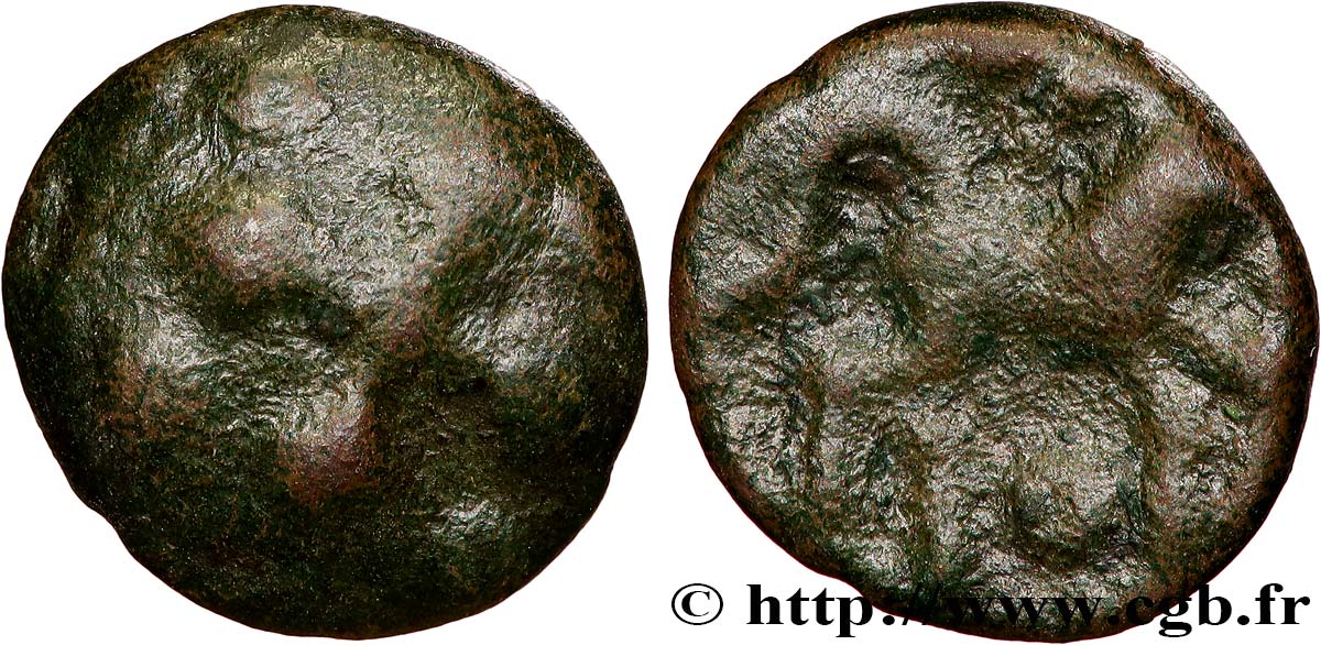 SUESSIONS (région de Soissons) Bronze au damier, “type de Villeneuve-Saint-Germain” TB