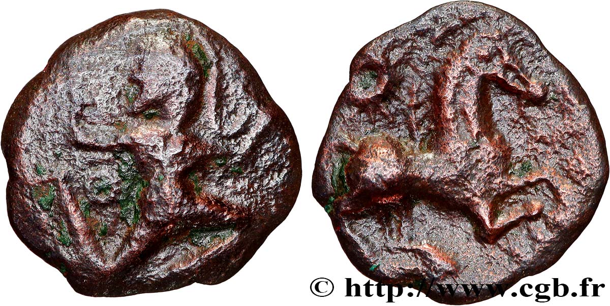 BELLOVAQUES (Région de Beauvais) Bronze au personnage courant, à l’astre TTB/TTB+