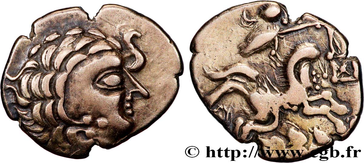 GALLIEN - AULERCI CENOMANI (Region die Mans) Statère d or au cheval androcéphale et au personnage allongé, tenant deux objets ovoïdes VZ/SS