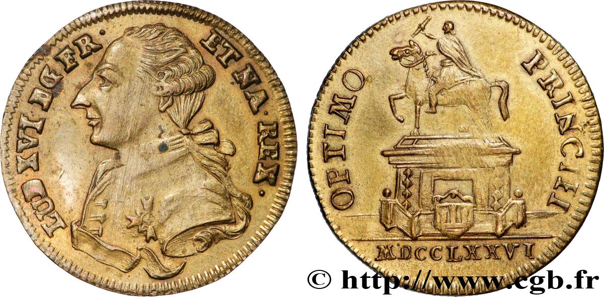 BORDEAUX Statue de Louis XV à Bordeaux q.SPL