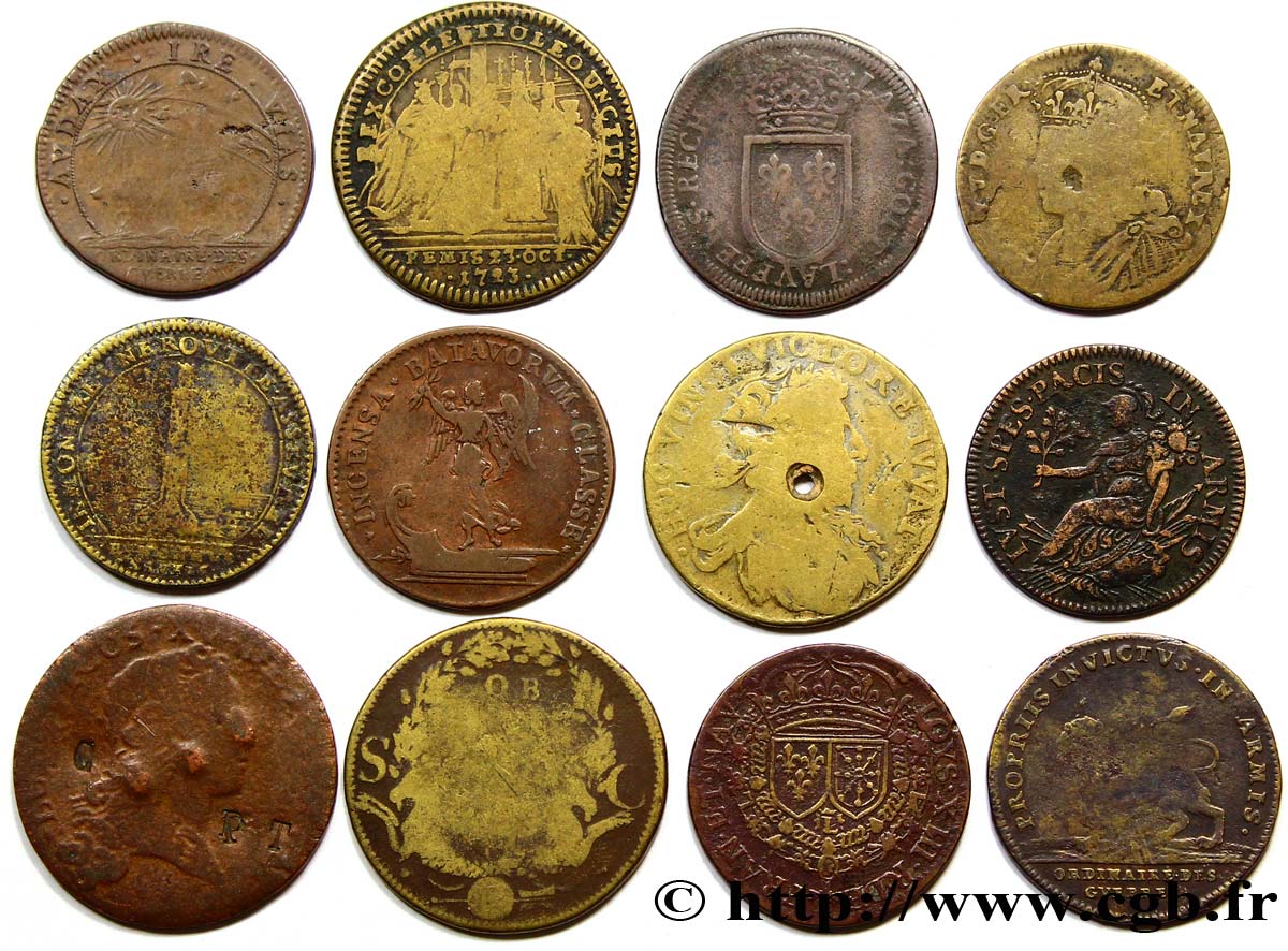 LOTS Lot de douze jetons royaux, métaux et états divers
