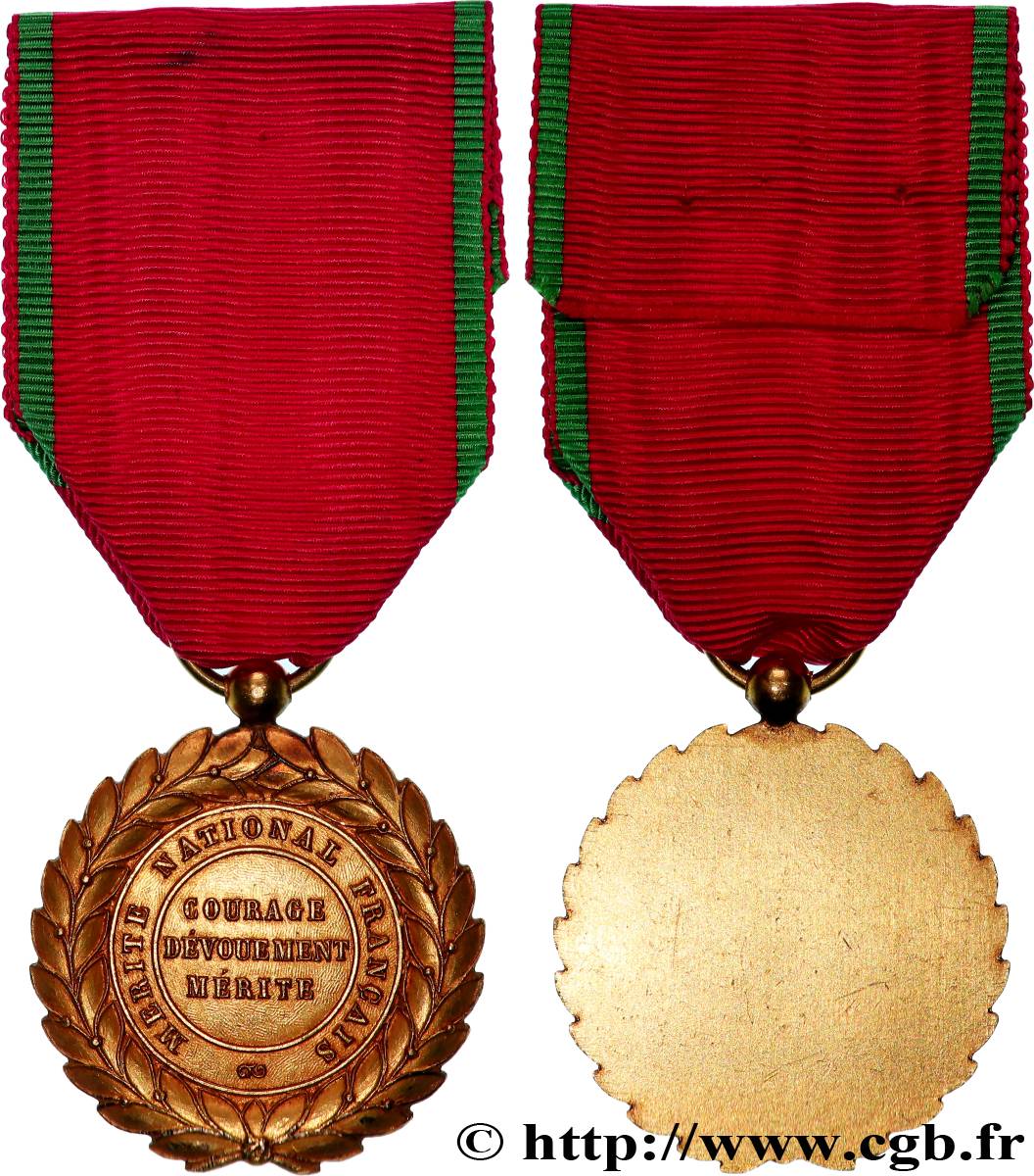 V REPUBLIC Médaille, Mérite national français AU