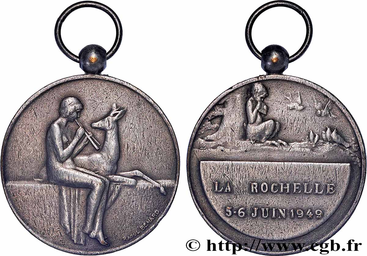 IV REPUBLIC Médaille, Musique XF