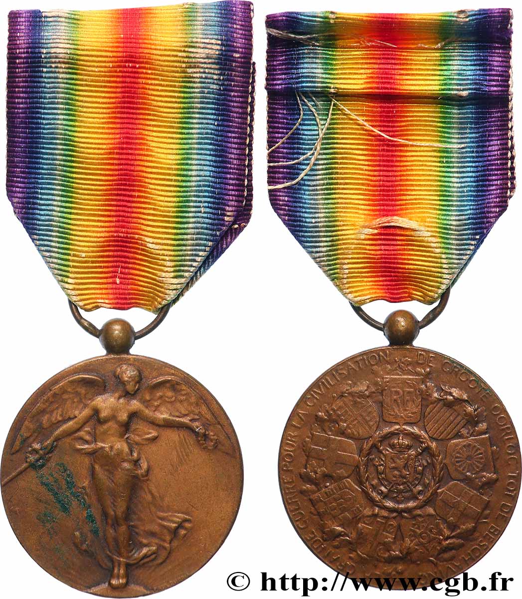 III REPUBLIC Médaille interalliée de la victoire de la guerre 1914-1918, transformée en pendentif XF
