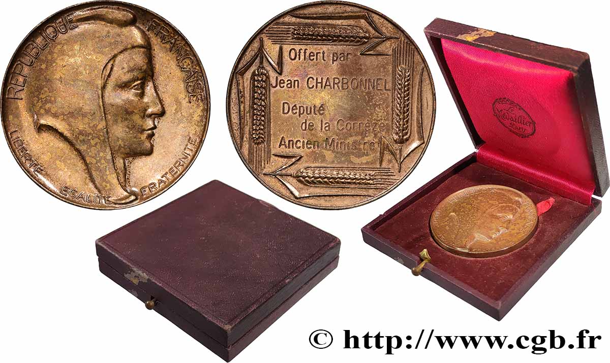 V REPUBLIC Médaille, Offerte par le député de la Corrèze, Jean Charbonnel AU