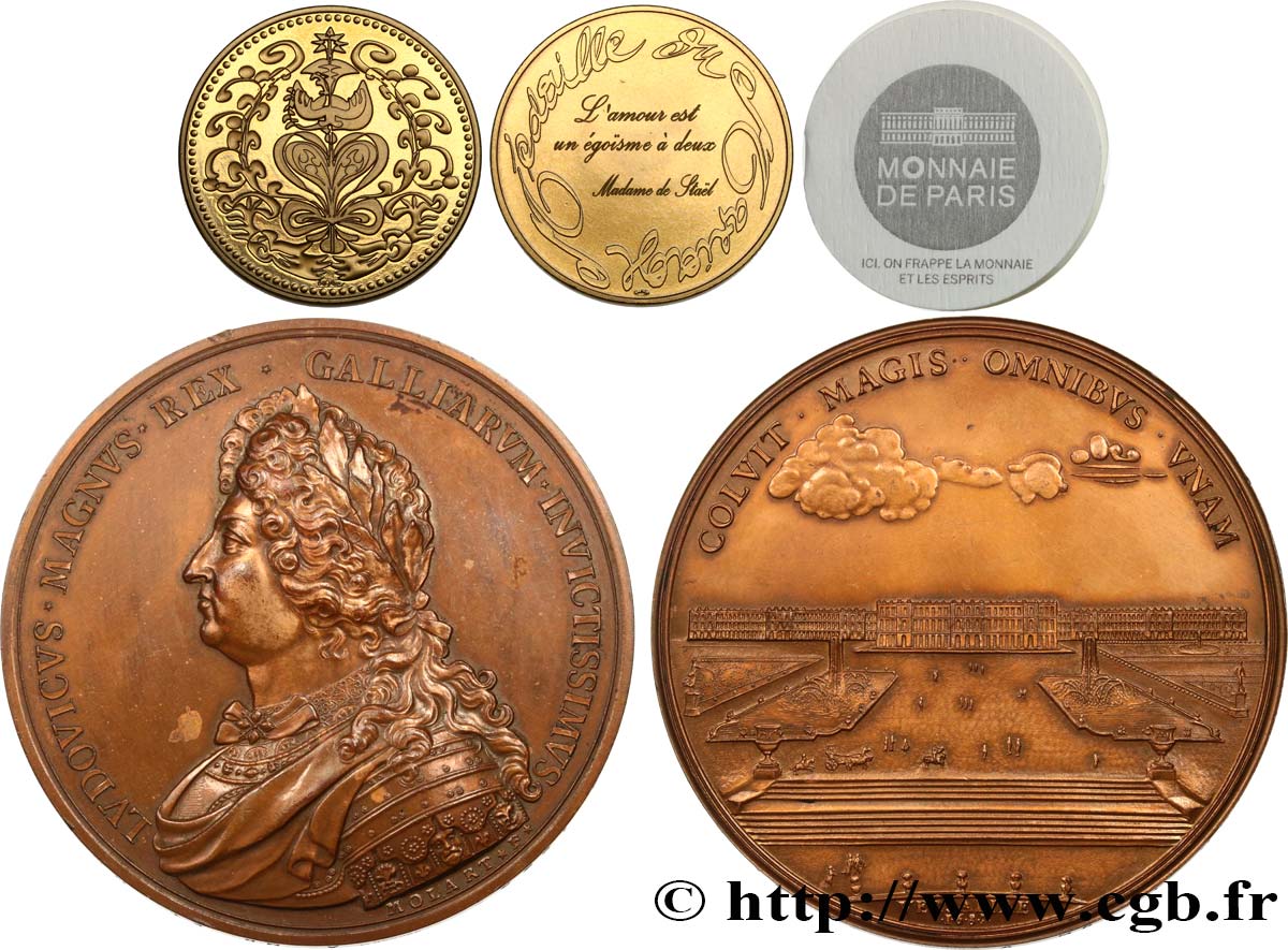 LOUIS XIV  THE SUN KING  Médaille de noces, Château de Versailles, refrappe, accompagnée d’une médaille de mariage de Christian Lacroix AU
