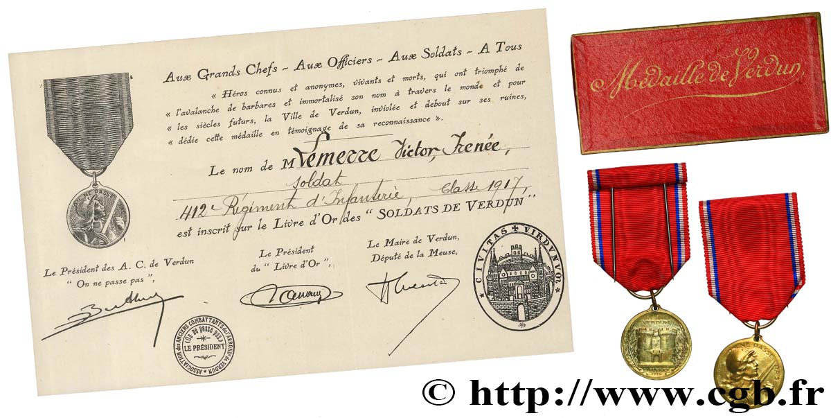 TROISIÈME RÉPUBLIQUE Médaille commémorative de la bataille de Verdun SUP