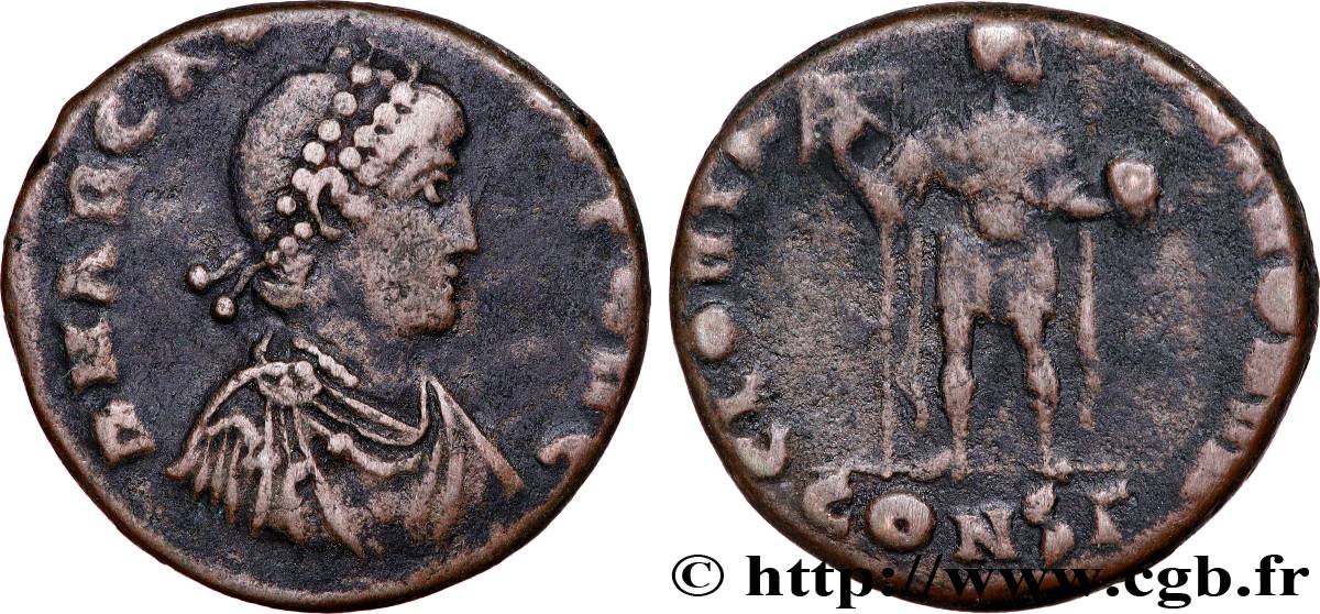 ARCADIUS Maiorina pecunia, (MB, Æ 2) TB+