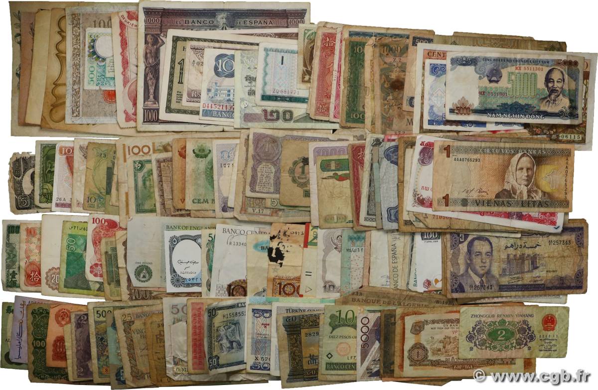 Lot de 100 billets Lot LOTS 1900 P.LOT