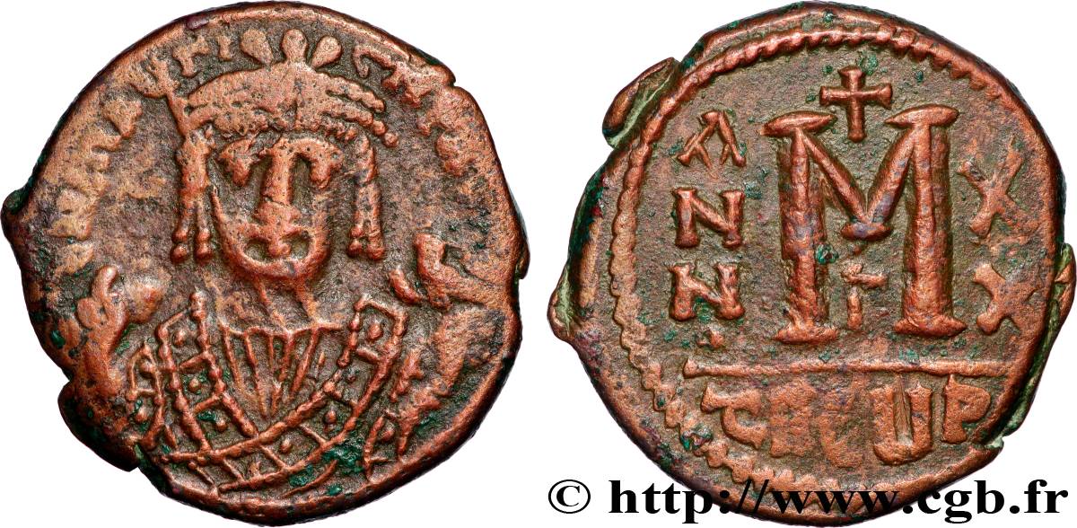 MAURICE TIBERIUS Follis XF