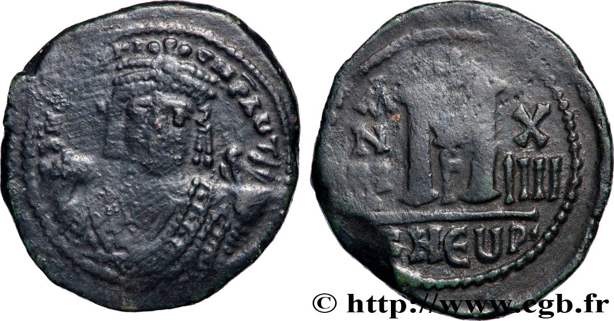 MAURICE TIBERIUS Follis VF