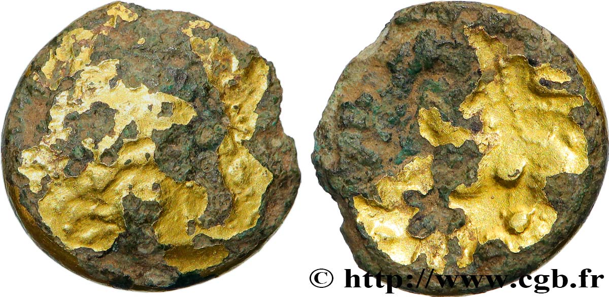 DUROCASSES (Région de Dreux) Quart de statère d’or à l’oreille centrée d’un point - fourré TB