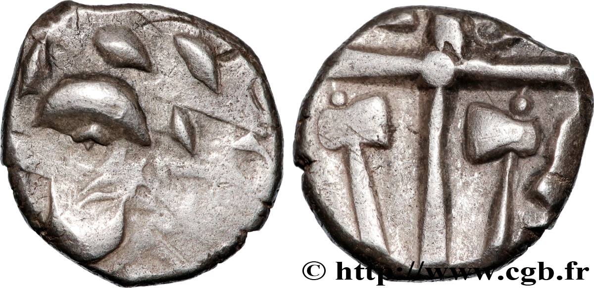 VOLQUES TECTOSAGES (région de Toulouse) Drachme “à la tête cubiste”, S. 34, aux haches affrontées TTB/TTB+