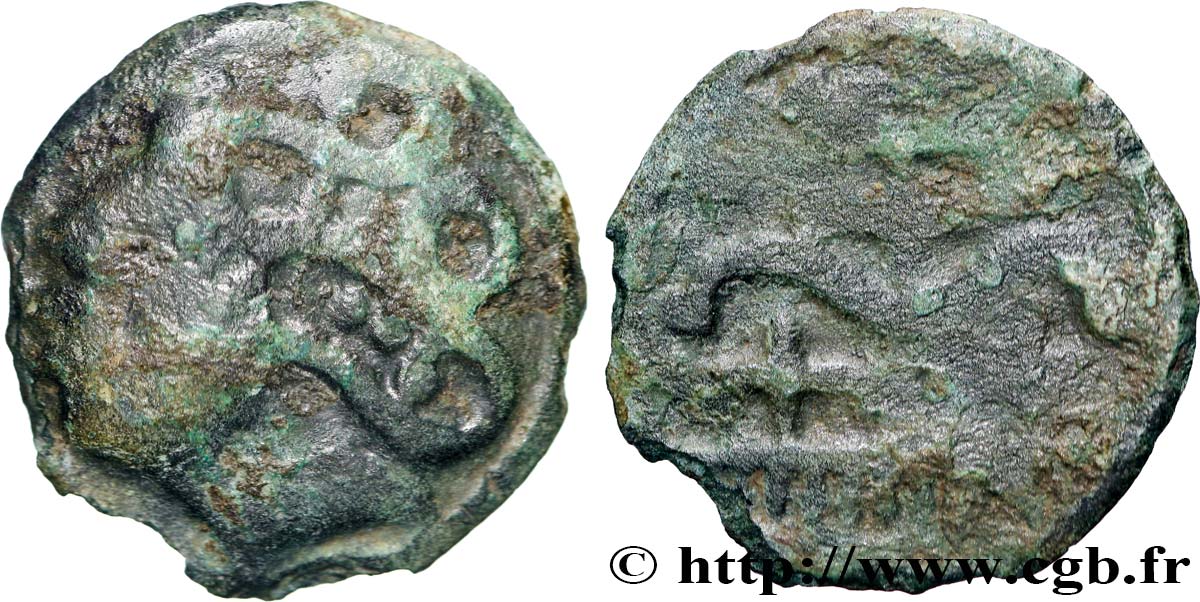DUROCASSES (Región de Dreux) Potin aux croisettes, coiffure aux globules BC