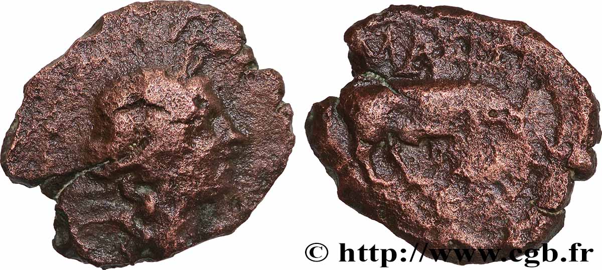 MASSALIA - MARSEILLE Petit bronze au taureau (hémiobole ?) TB+