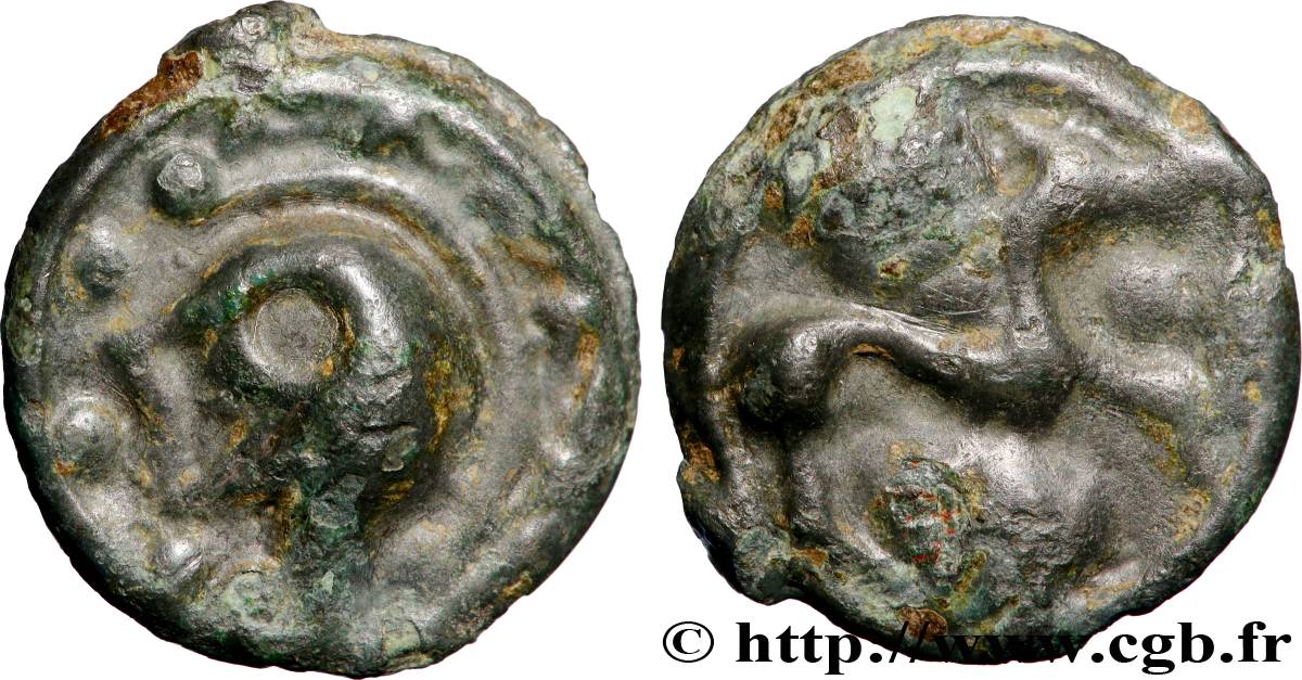 HIGH AND MIDDLE SEINE Potin au cheval et aux deux têtes coupées XF