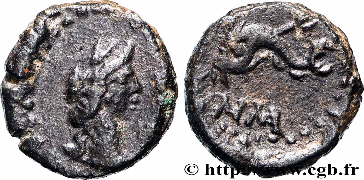 MASSALIA - MARSEILLE Petit bronze au dauphin, tête à droite TTB+