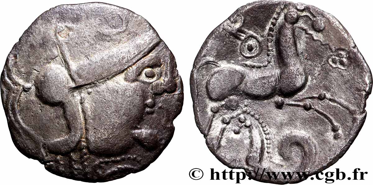 AMBIENS (Région d Amiens) Denier d argent scyphate dit “à l hippocampe” TTB/TTB+