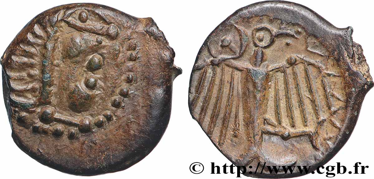 CARNUTES (Région de la Beauce) Bronze à l’aigle et à la rouelle, tête à droite TTB+