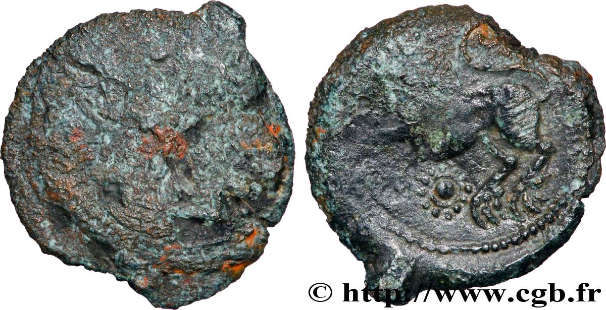 GALLIA BELGICA - SUESSIONES (Area of Soissons) Bronze à la tête janiforme barbue, classe I VG/VF