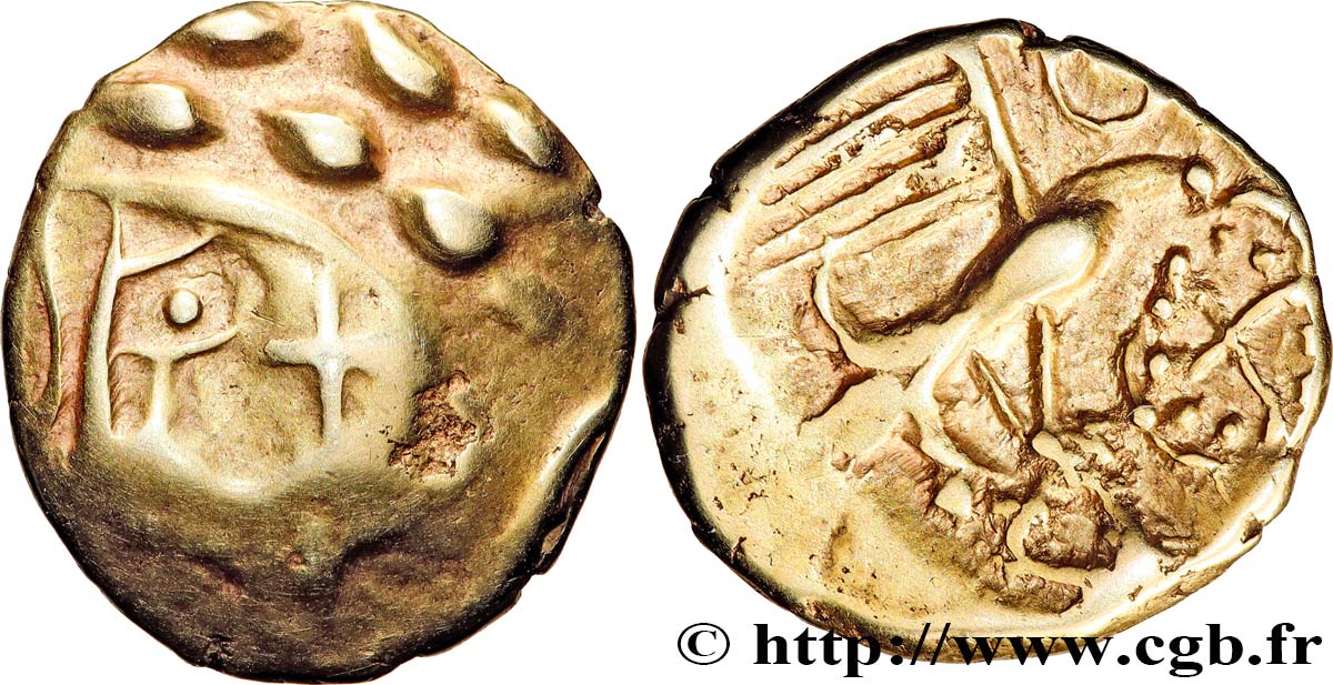 GALLIA - CARNUTES (Area of the Beauce) Hémistatère d’or à l’aigle, tête à gauche - au torque AU