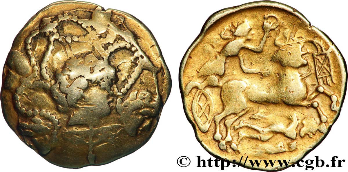 VÉNÈTES (Région de Vannes) Statère d’or à la petite tête nue TTB