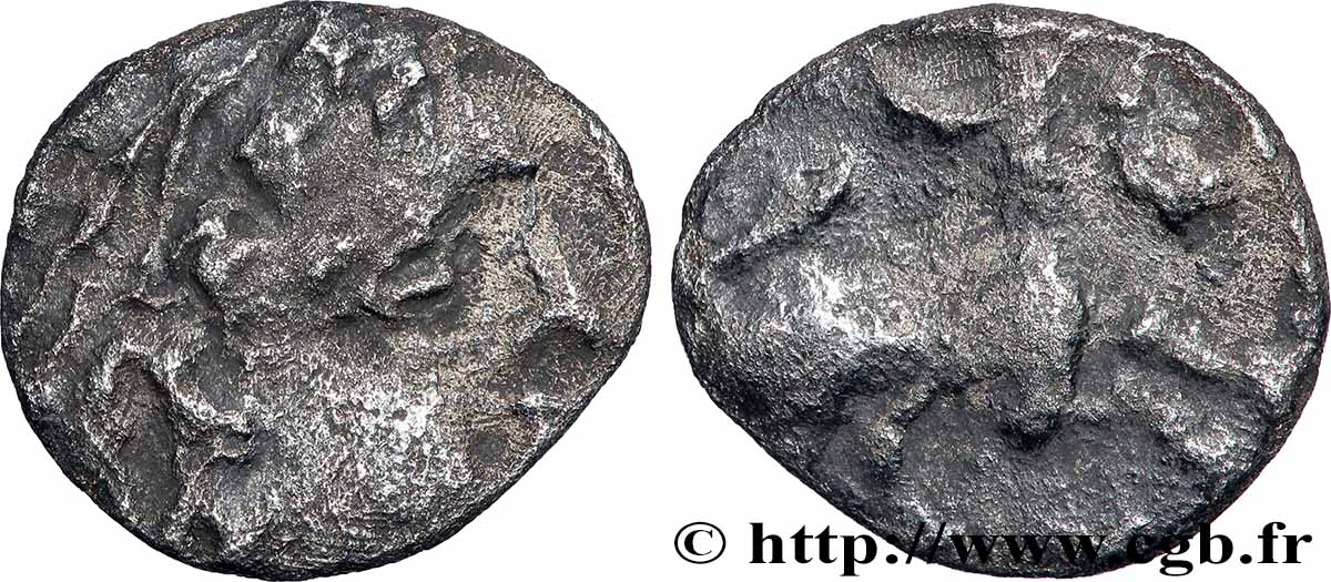 GALLIA - ALLOBROGES (Region di Dauphine) Denier au cervidé et à la croix, tête à droite MB