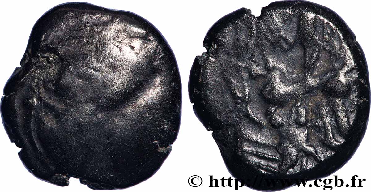 BITURIGES CUBES (Région de Bourges) Statère à la victoire ailée et à l’oiseau sous le cheval B/TB+