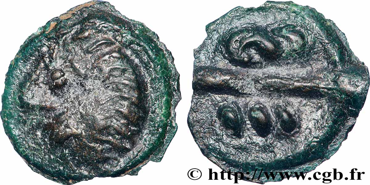 BELLOVAQUES (Région de Beauvais) Potin aux chevrons, tête stylisée et chevelue TTB/TTB+